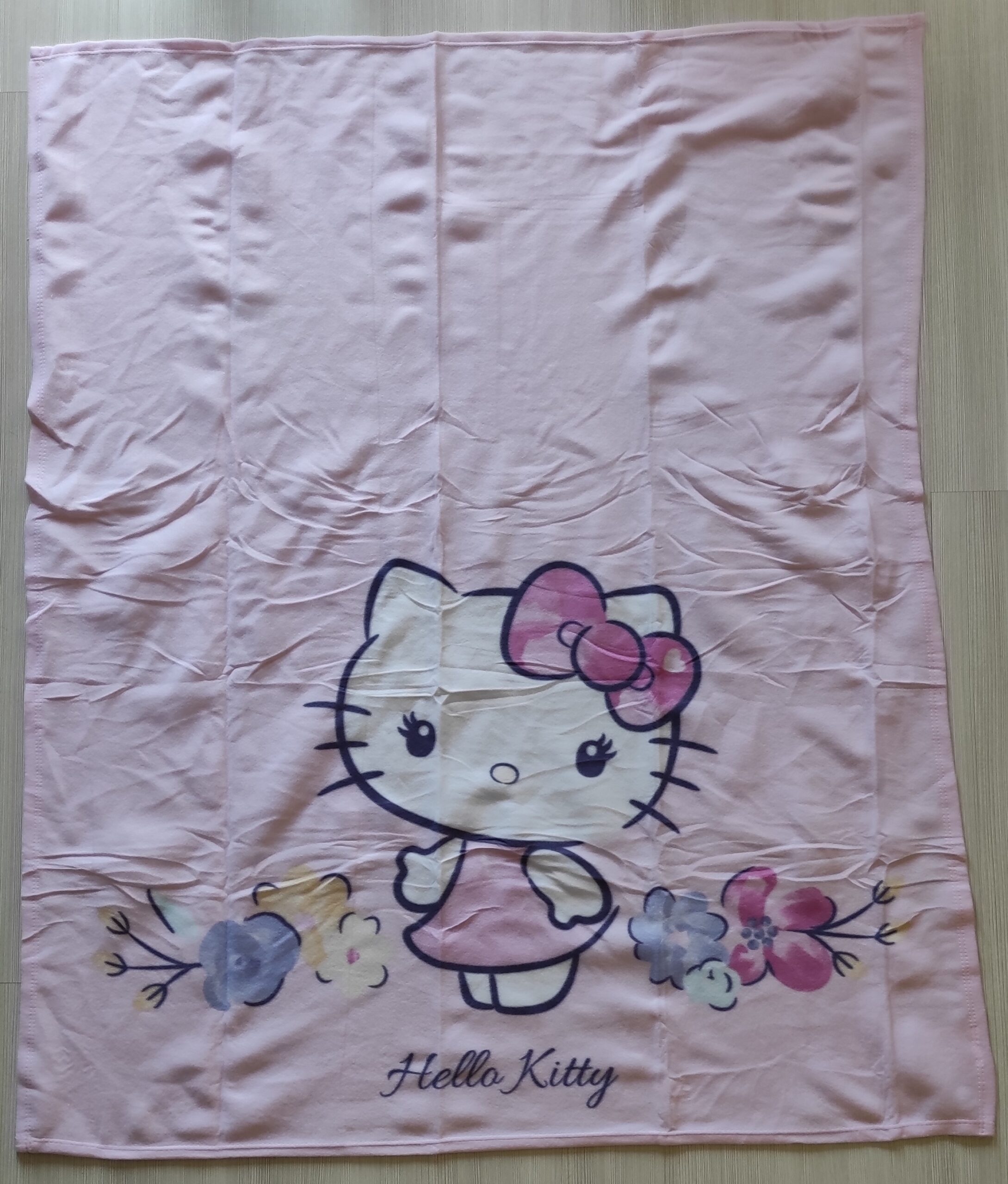 Detail Hello Kitty Warna Ungu Nomer 50