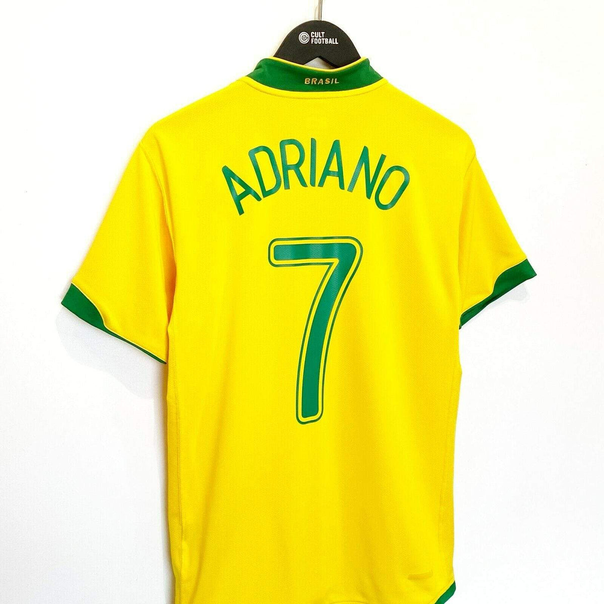 Detail Adriano Trikot Nomer 17