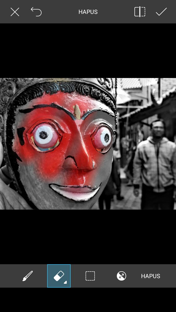 Detail Background Hitam Putih Objek Berwarna Di Photoshop Nomer 10