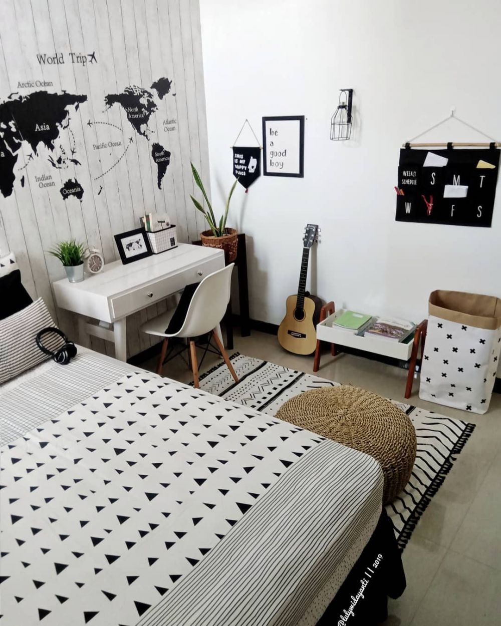 Detail Background Kamar Simple Nomer 28