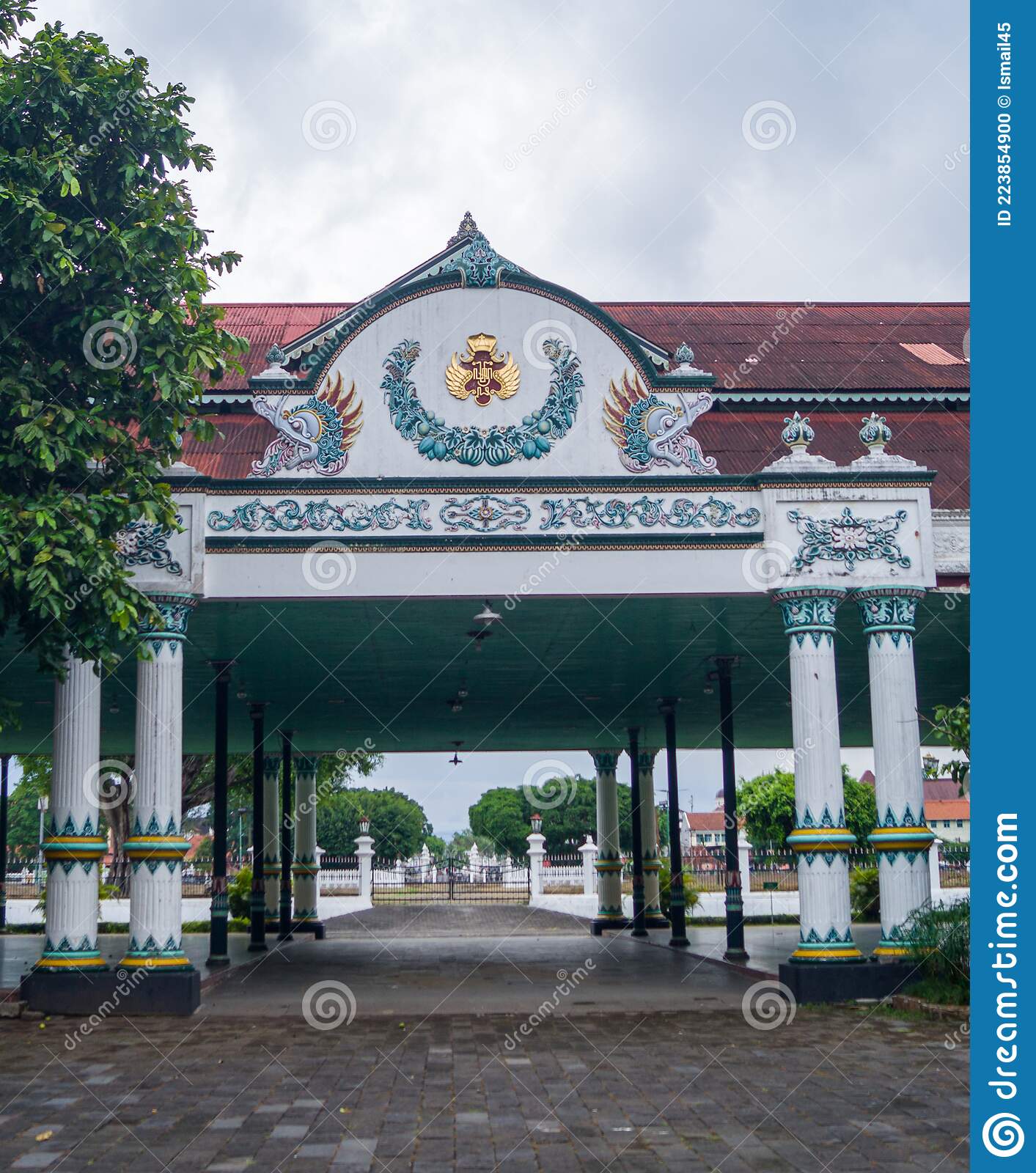Detail Background Keraton Nomer 12