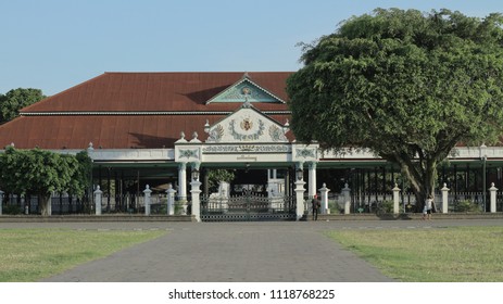 Detail Background Keraton Nomer 29