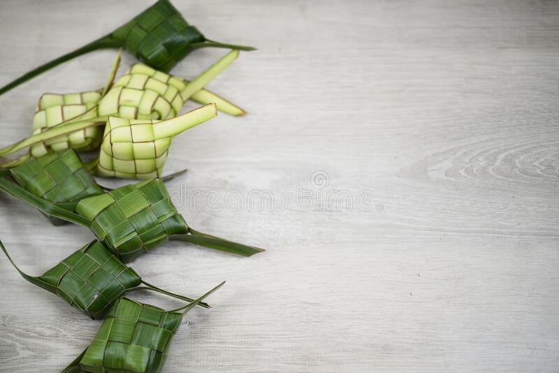 Detail Background Ketupat Nomer 14