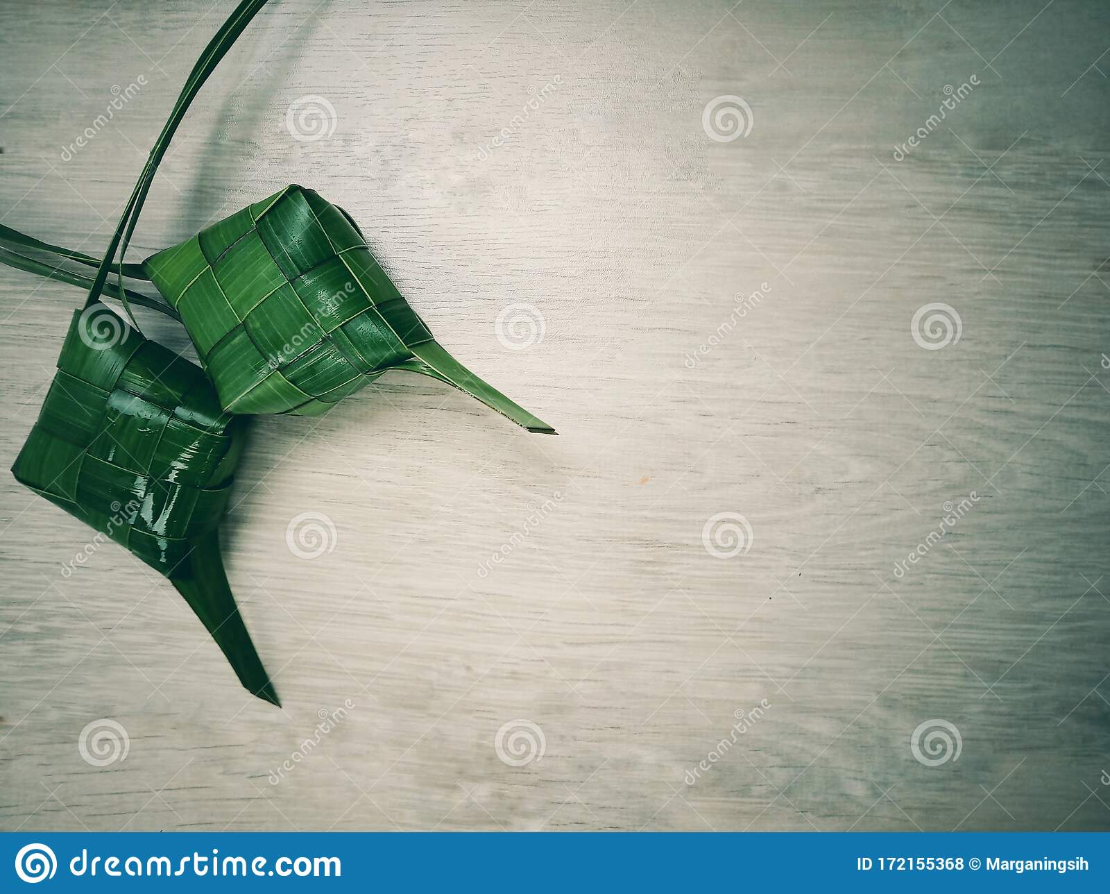 Detail Background Ketupat Nomer 47