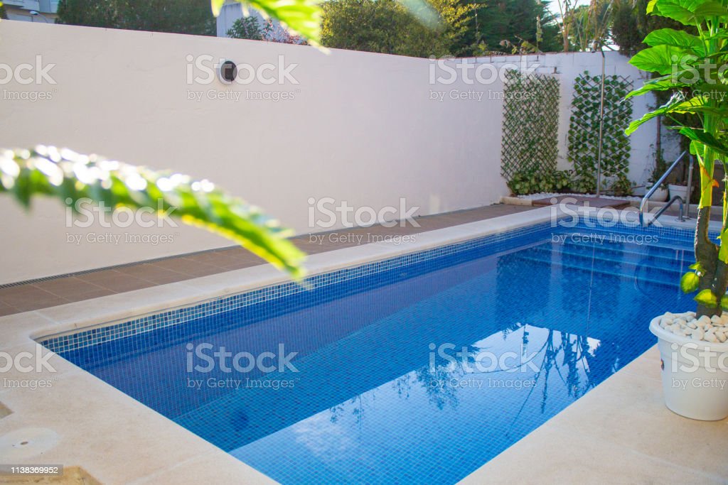 Detail Background Kolam Renang Nomer 30