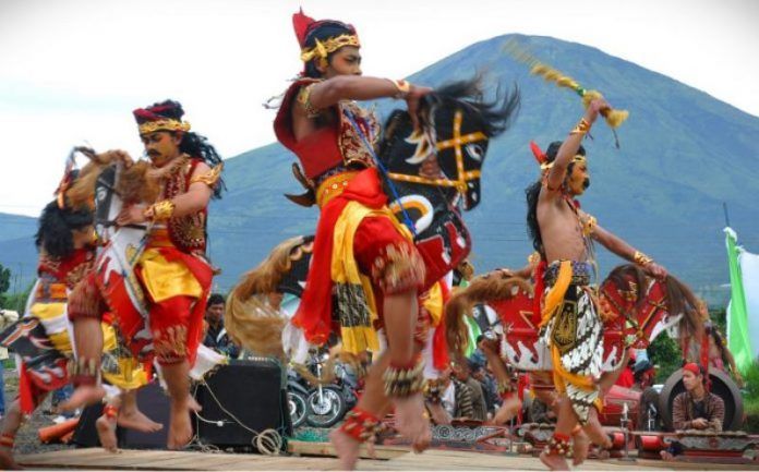 Detail Background Kuda Lumping Nomer 34