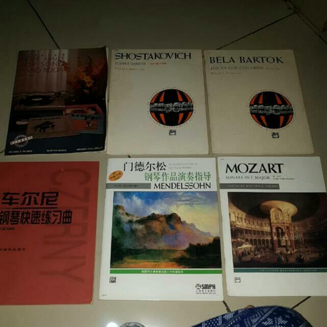 Detail Jual Buku Piano Nomer 44