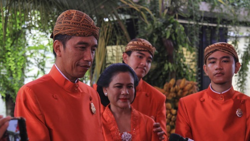 Detail Jumlah Undangan Pernikahan Anak Jokowi Nomer 15