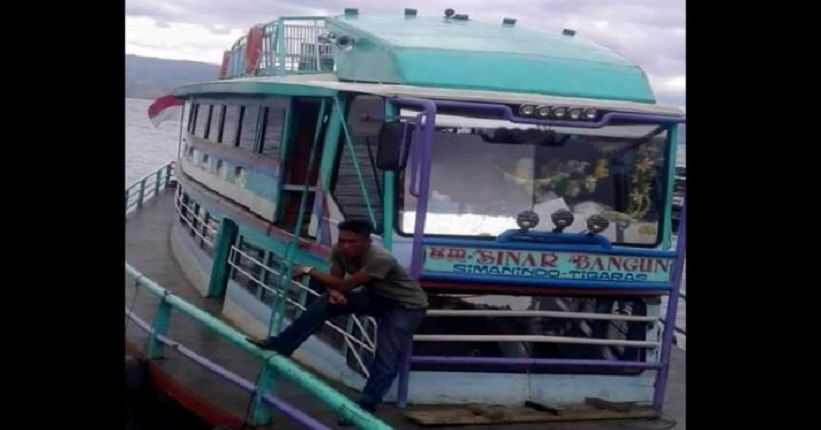 Detail Kapal Motor Tenggelam Di Danau Toba Nomer 20