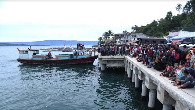 Detail Kapal Motor Tenggelam Di Danau Toba Nomer 4