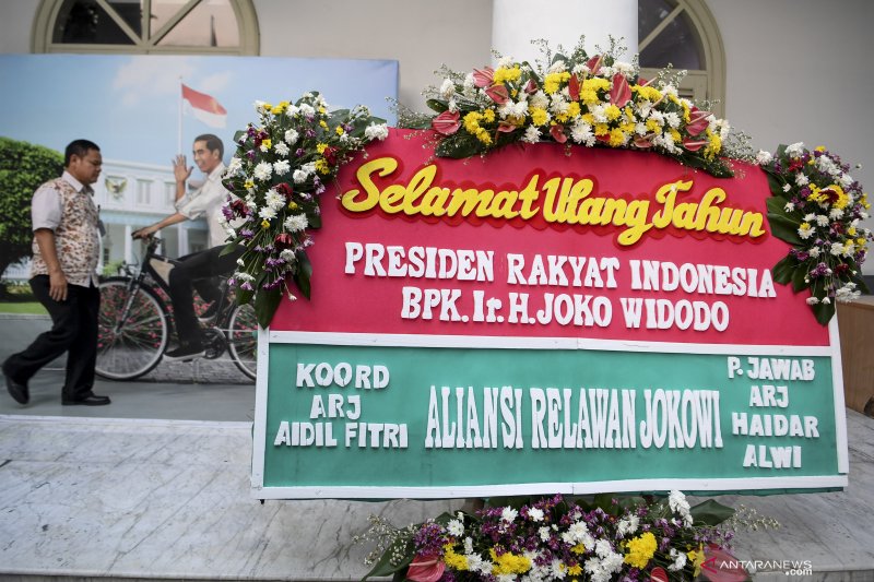 Detail Karangan Bunga Ucapan Selamat Ulang Tahun Nomer 37