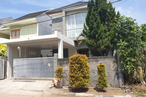 Detail Kontrakan Rumah Di Antapani Bandung Nomer 31