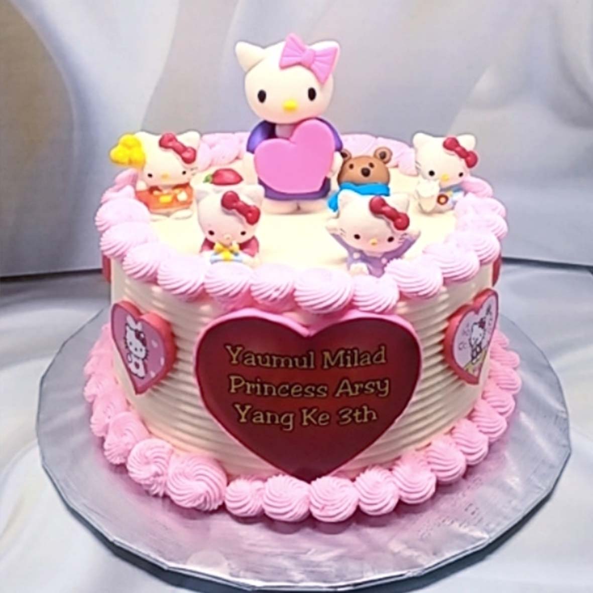 Detail Kue Hello Kitty Terbesar Nomer 33