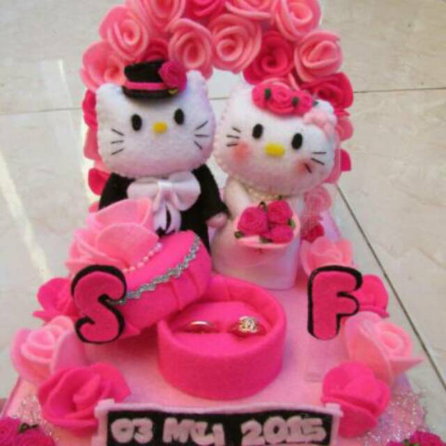 Detail Kue Pernikahan Hello Kitty Nomer 13