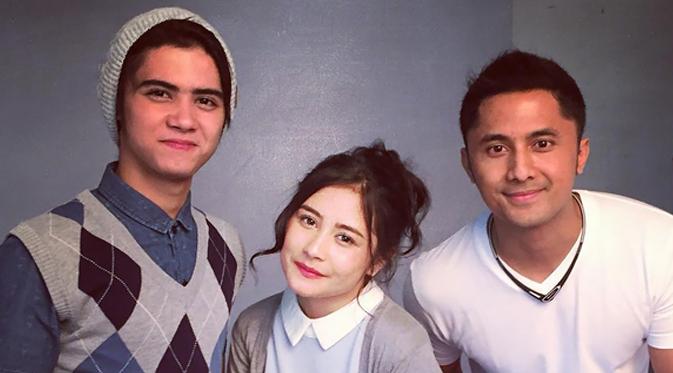 Detail Kumpulan Foto Mesra Aliando Dan Prilly Nomer 17