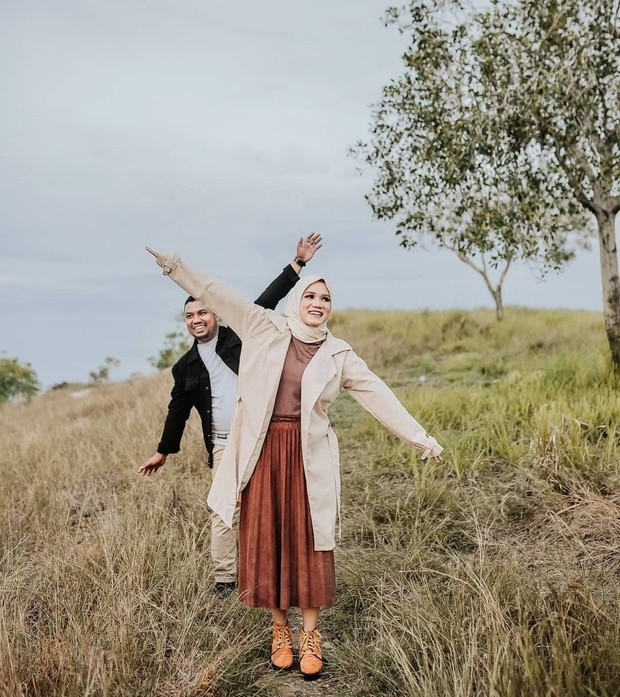 Detail Kumpulan Foto Prewedding Outdoor Nomer 8