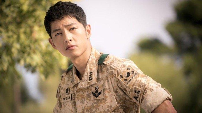 Detail Kumpulan Foto Song Joong Ki Descendants Of The Sun Nomer 11