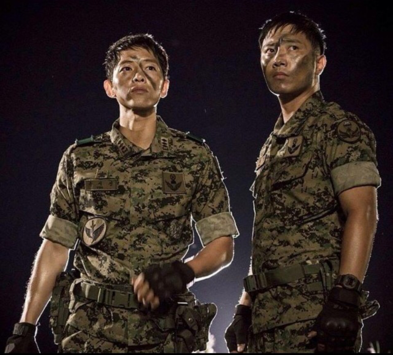 Detail Kumpulan Foto Song Joong Ki Descendants Of The Sun Nomer 13