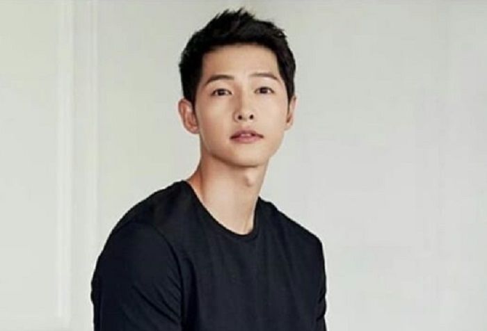 Detail Kumpulan Foto Song Joong Ki Descendants Of The Sun Nomer 25