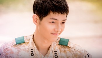 Detail Kumpulan Foto Song Joong Ki Descendants Of The Sun Nomer 30