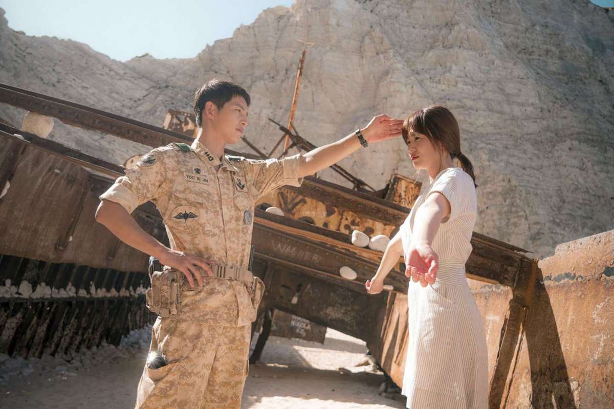 Detail Kumpulan Foto Song Joong Ki Descendants Of The Sun Nomer 50