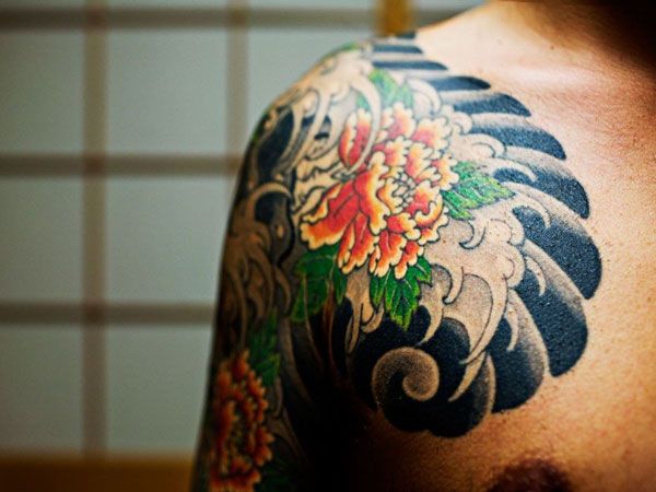 Detail Kumpulan Gambar Tato Di Dada Keren Berwarna Nomer 25