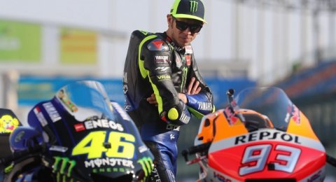 Detail Kumpulan Gambar Valentino Rossi Terbaru Nomer 21