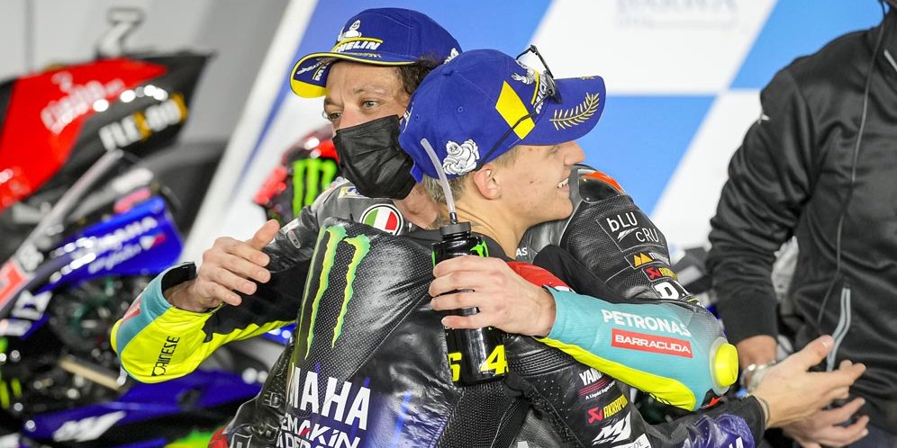 Detail Kumpulan Gambar Valentino Rossi Terbaru Nomer 23