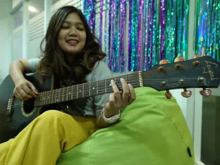 Detail Kunci Gitar Surat Cinta Untuk Starla Nomer 29