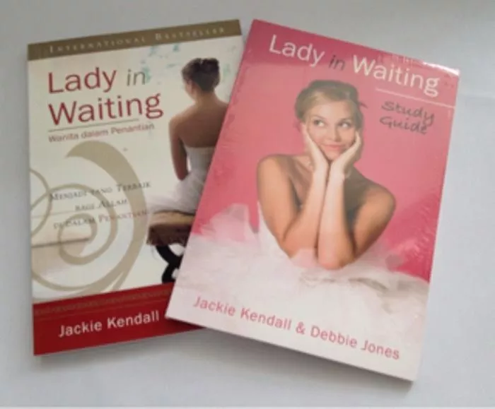 Detail Lady In Waiting Buku Nomer 52