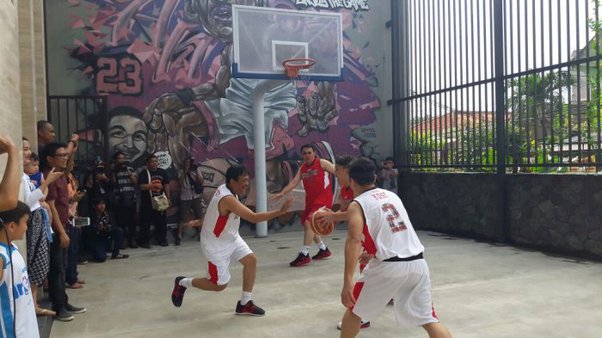 Detail Lapangan Basket Di Rumah Nomer 30