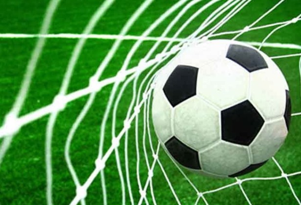 Detail Lapangan Dan Perlengkapan Permainan Sepak Bola Nomer 37