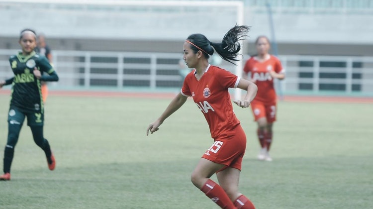Detail Lapangan Dan Perlengkapan Permainan Sepak Bola Nomer 38