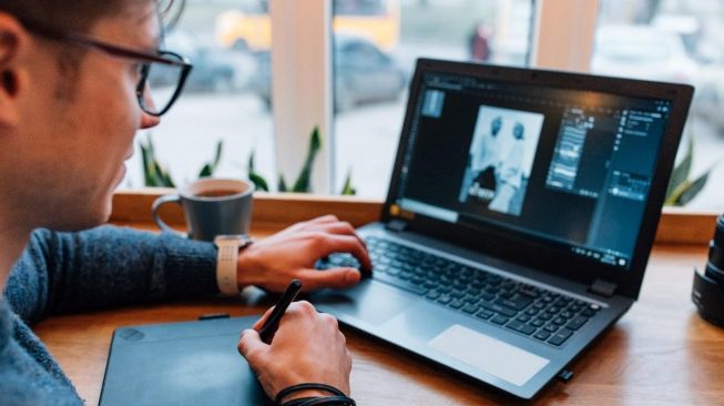 Detail Laptop Untuk Desain Grafis Dan Multimedia Nomer 52