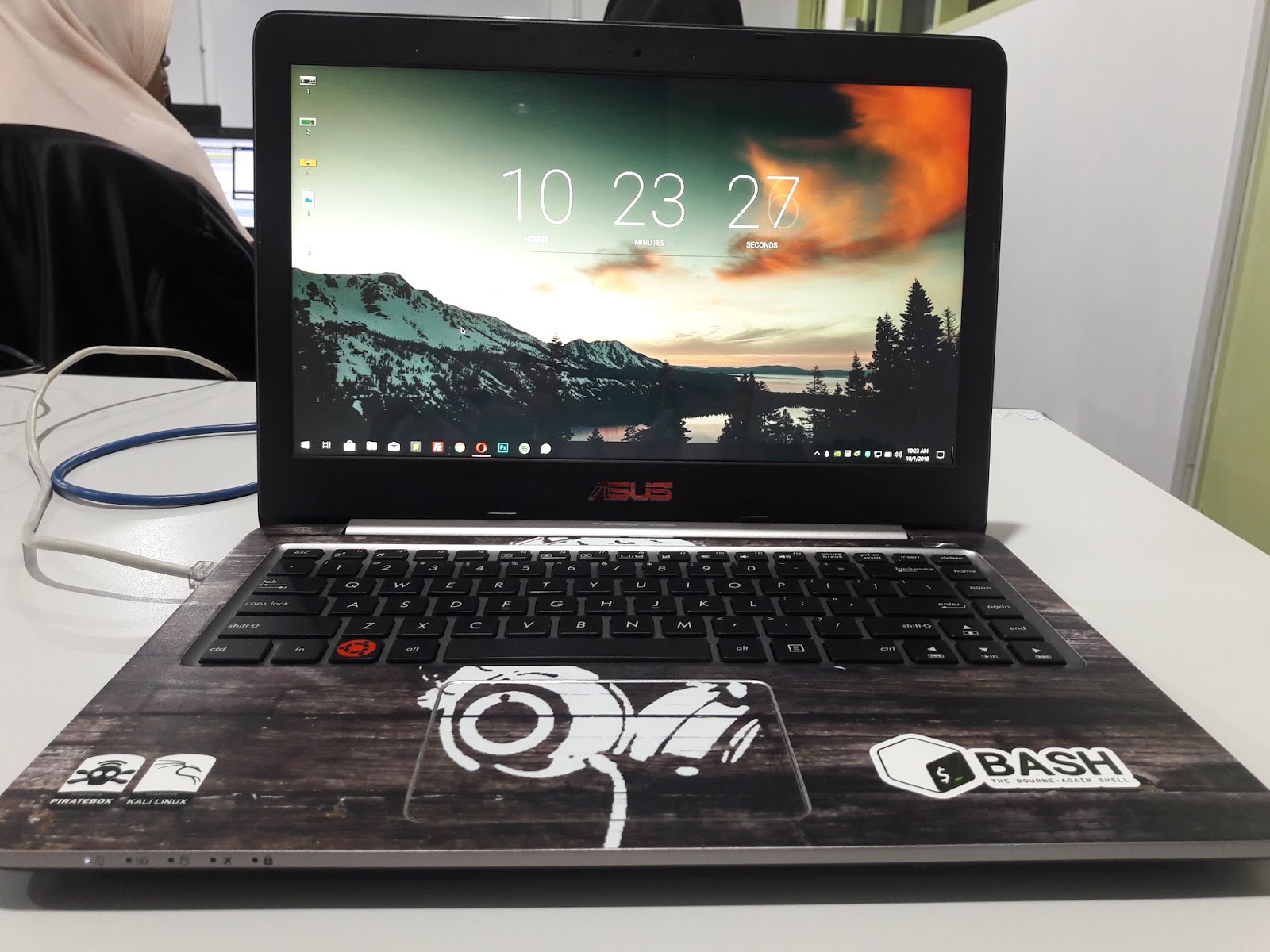 Detail Laptop Untuk Teknik Informatika Nomer 6