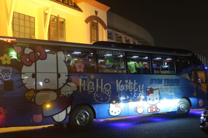 Detail Livery Bus Hello Kitty Nomer 21