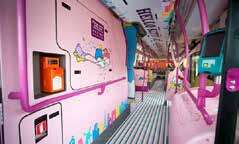 Detail Livery Bus Hello Kitty Nomer 32