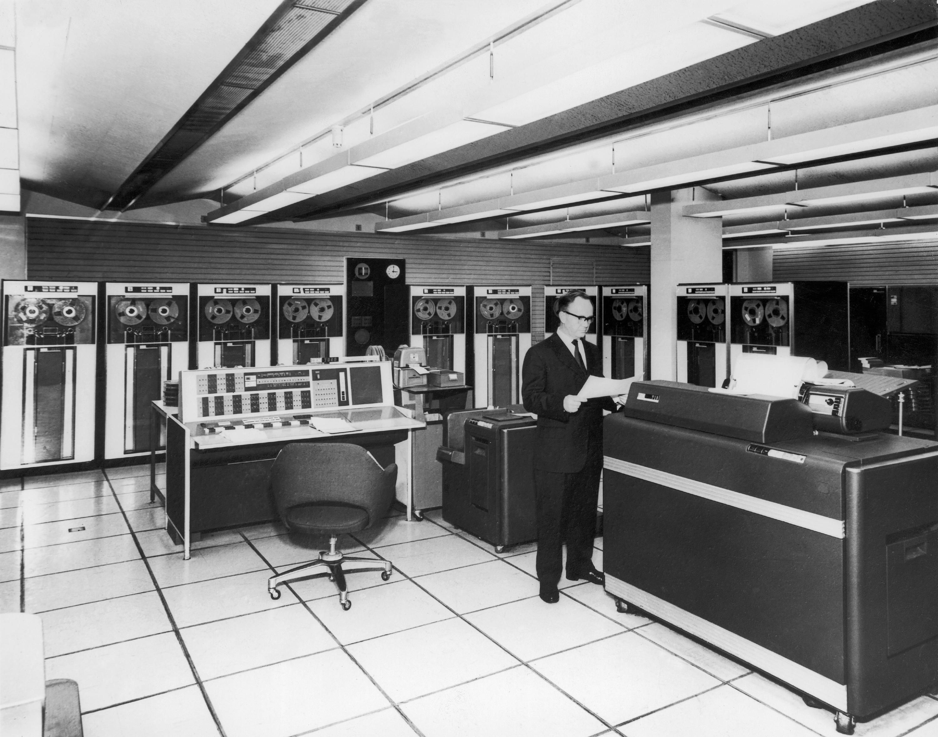 Detail Mainframe Computer Adalah Nomer 35