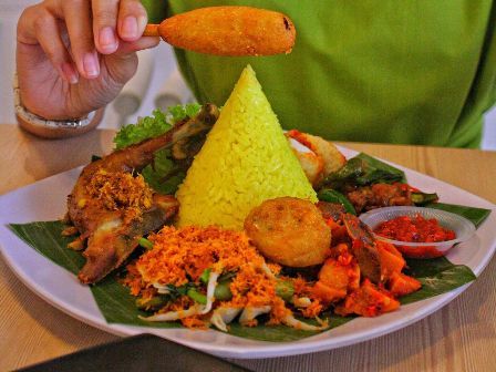Detail Makanan Untuk Ulang Tahun Nomer 28