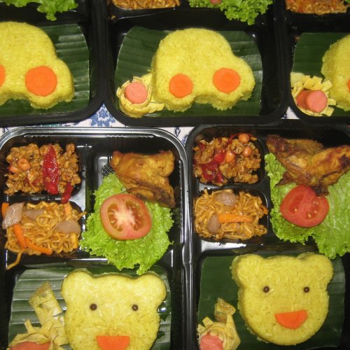 Detail Makanan Untuk Ulang Tahun Nomer 6