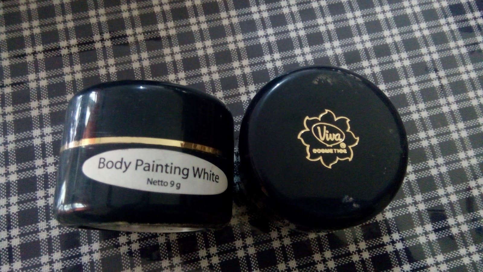 Detail Make Up Pantomim Pakai Apa Nomer 12