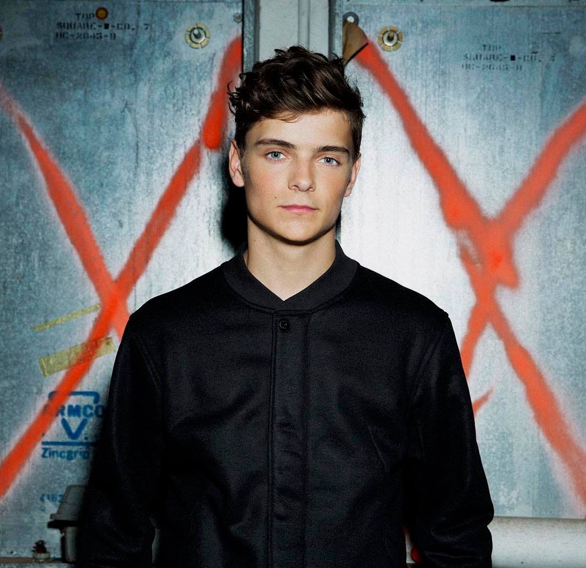 Detail Martin Garrix Hairstyle Nomer 28