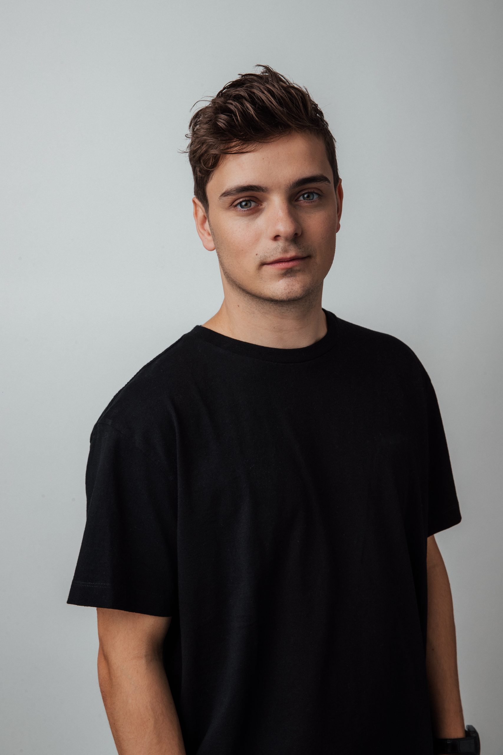 Detail Martin Garrix Hairstyle Nomer 30