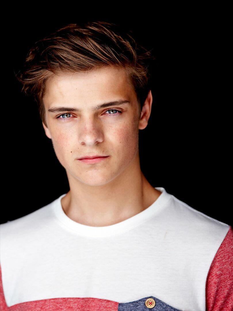 Detail Martin Garrix Hairstyle Nomer 49