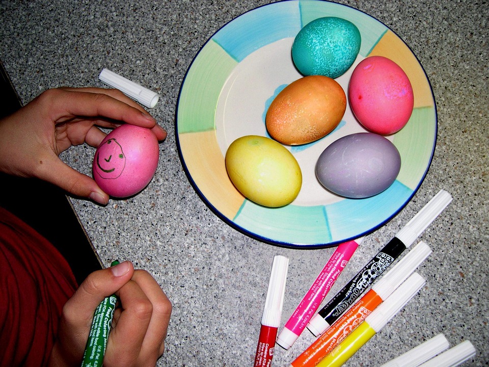 Detail Menggambar Telur Paskah Nomer 28