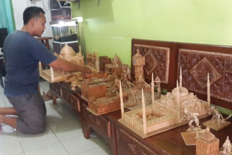 Detail Miniatur Bangunan Rumah Dengan Ukuran Kecil Disebut Nomer 18