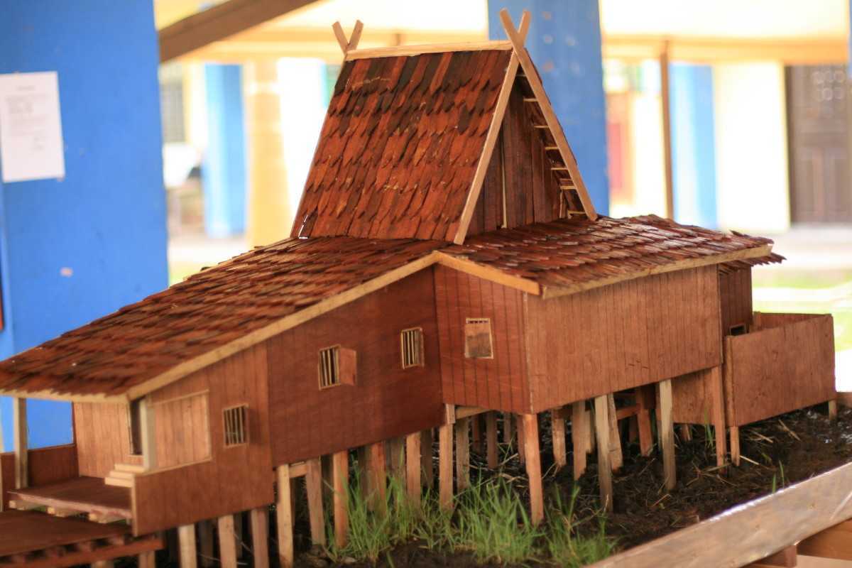 Detail Miniatur Bangunan Rumah Dengan Ukuran Kecil Disebut Nomer 34