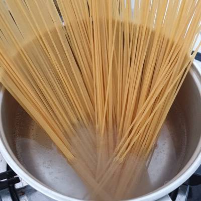 Detail Minyak Zaitun Untuk Masak Spaghetti Nomer 51