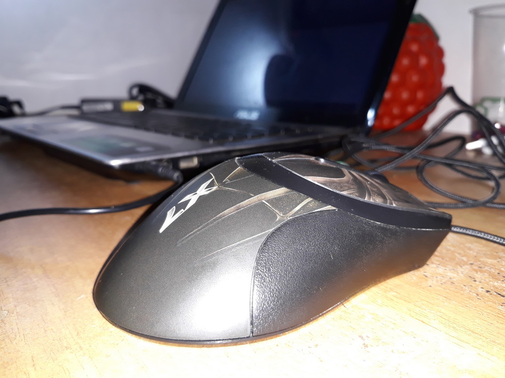 Detail Mouse Logitech Untuk Desain Grafis Nomer 33