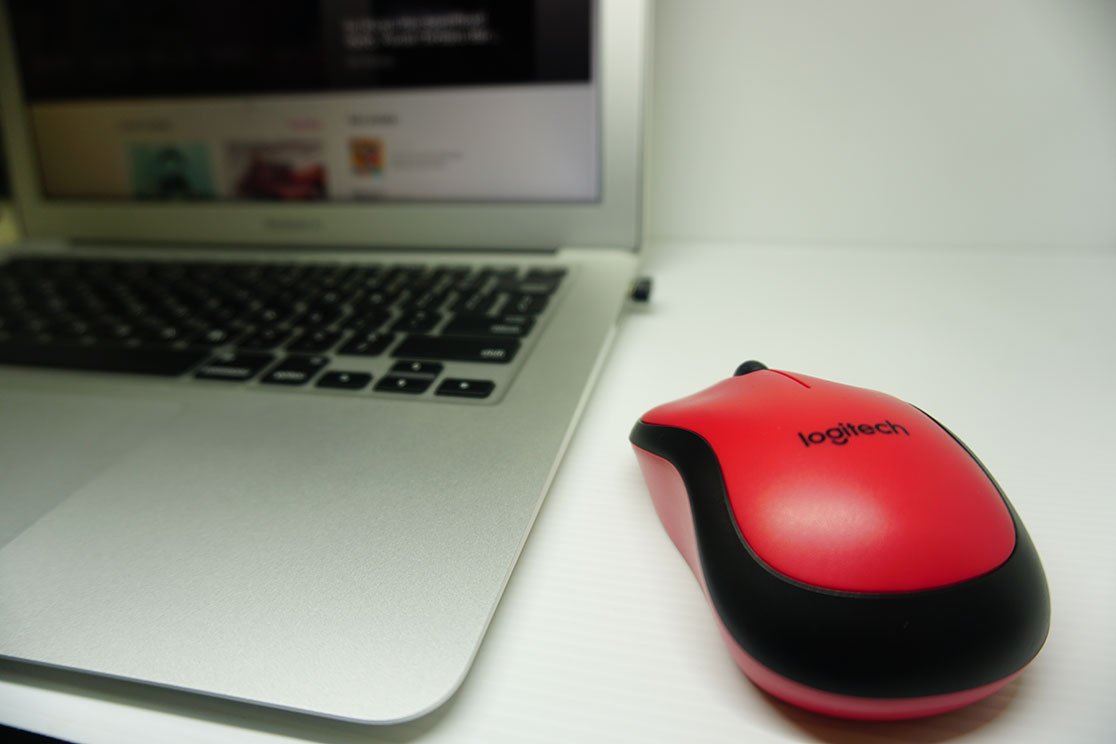 Detail Mouse Logitech Untuk Desain Grafis Nomer 50